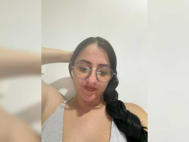 EvanShell1 live cam on BongaCams