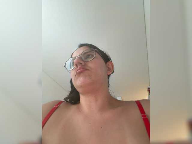 EvanShell1 live cam on BongaCams