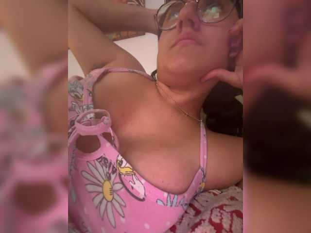 EvanShell1 live cam on BongaCams