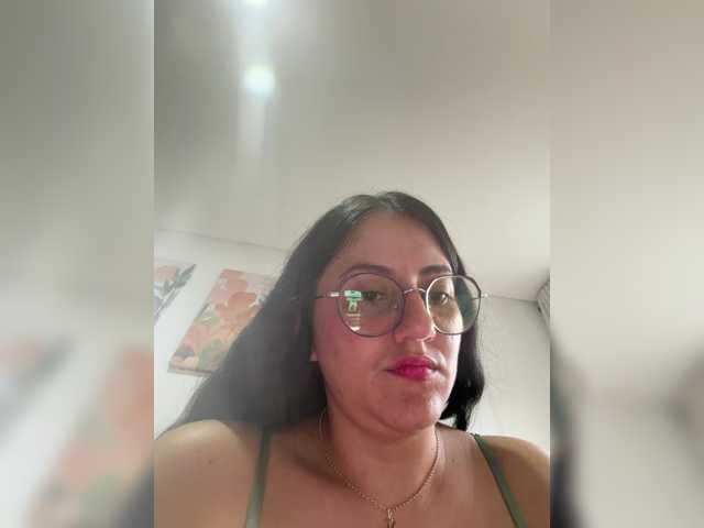 EvanShell1 live cam on BongaCams