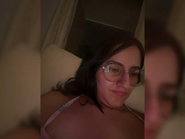 EvanShell1 live cam on BongaCams