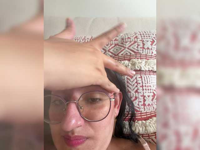 EvanShell1 live cam on BongaCams