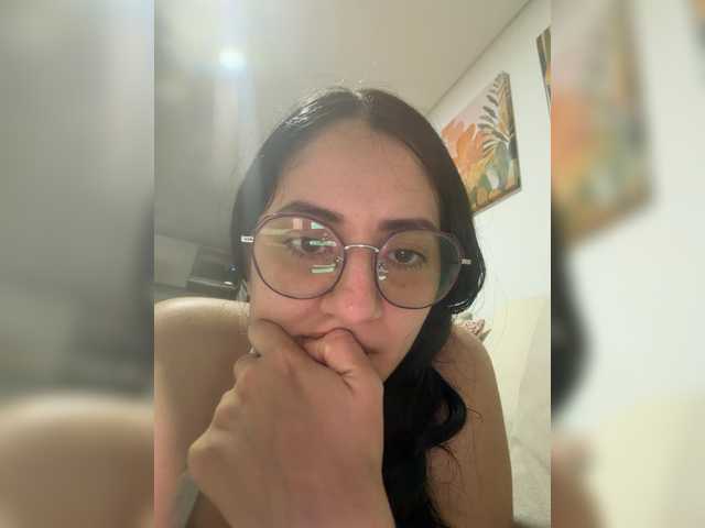 EvanShell1 live cam on BongaCams