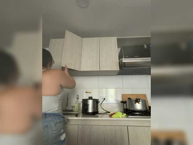 EvanShell1 live webcam show