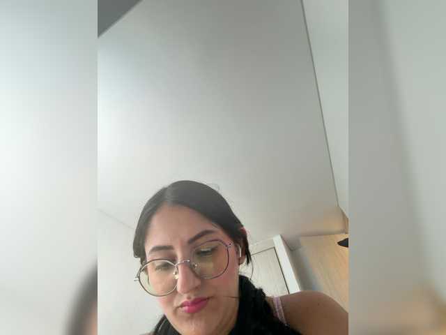 EvanShell1 live cam on BongaCams