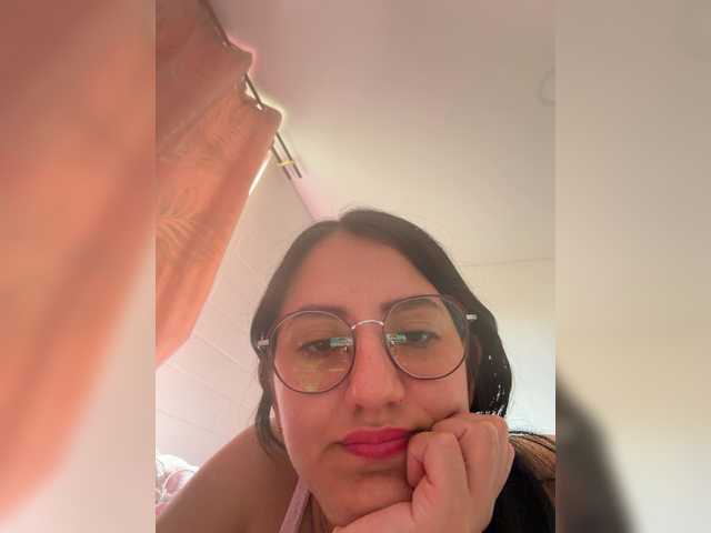 EvanShell1 live cam on BongaCams