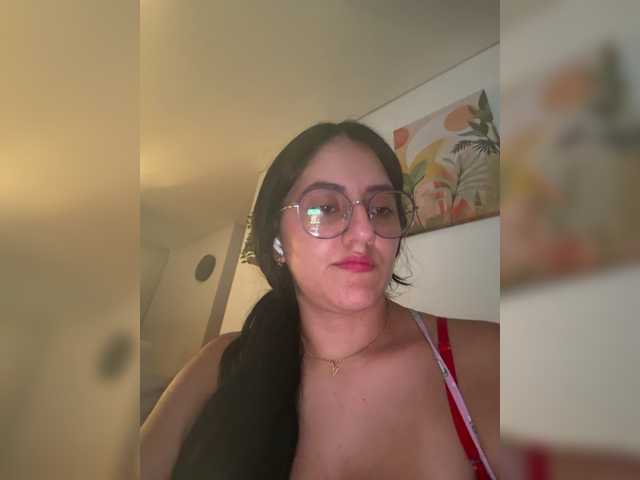 EvanShell1 live cam on BongaCams