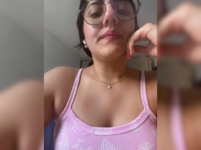 EvanShell1 live webcam show