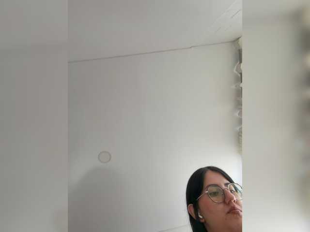 EvanShell1 live cam on BongaCams