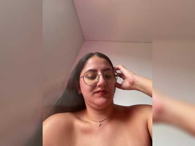 EvanShell1 live cam preview