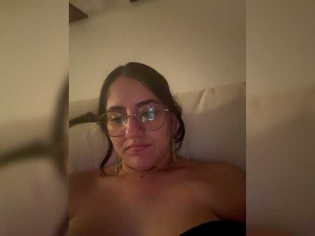 EvanShell1 live cam on BongaCams