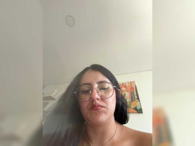EvanShell1 live cam on BongaCams