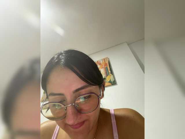 EvanShell1 live cam on BongaCams