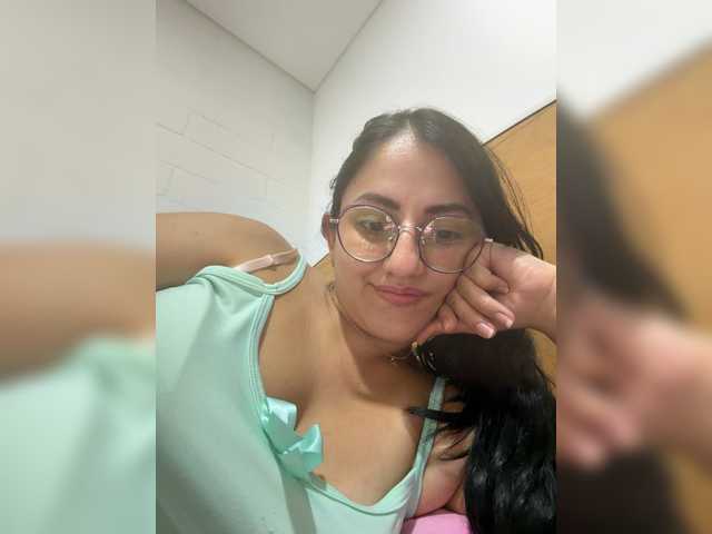 EvanShell1 live cam on BongaCams