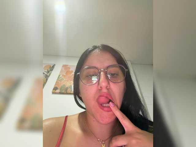 EvanShell1 live webcam show