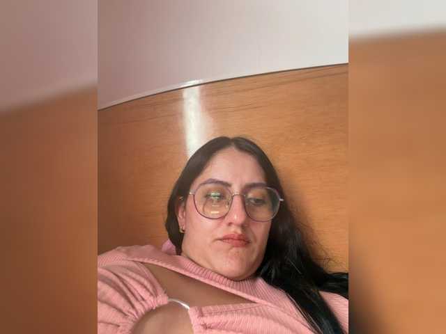 EvanShell1 live cam on BongaCams