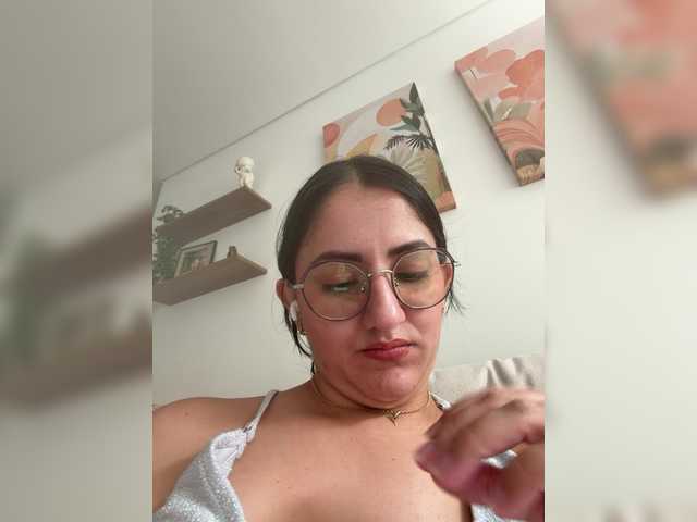 EvanShell1 live cam on BongaCams