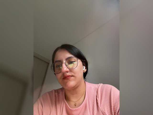 EvanShell1 live cam on BongaCams