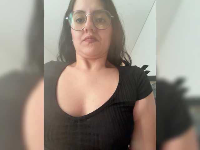 EvanShell1 live cam on BongaCams