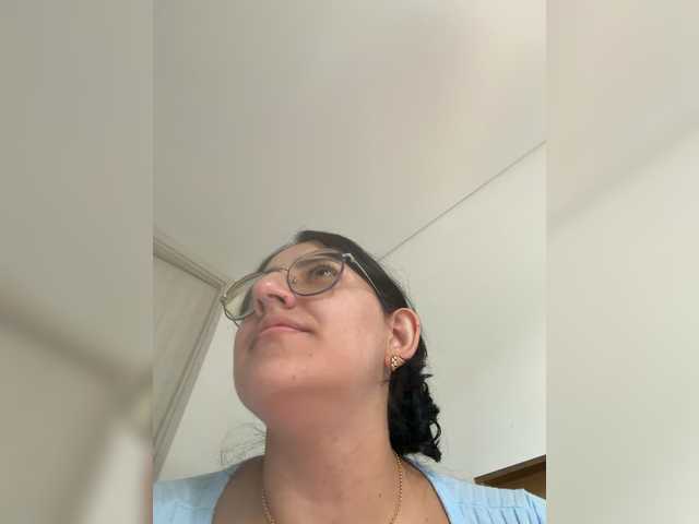 EvanShell1 live cam on BongaCams
