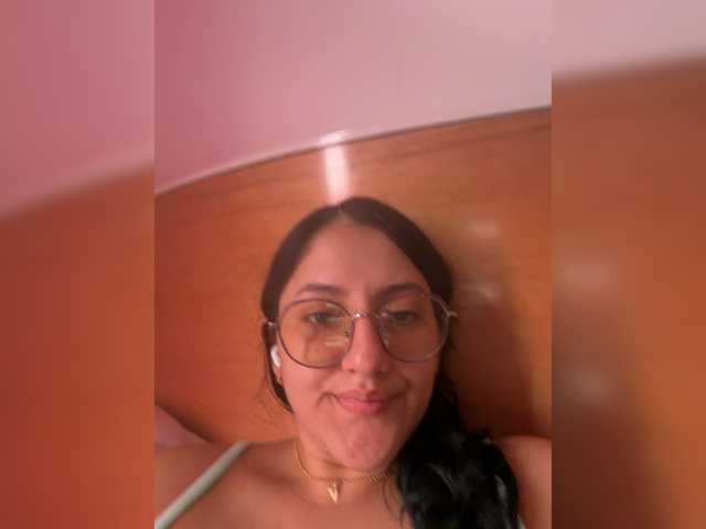 EvanShell1 live cam on BongaCams