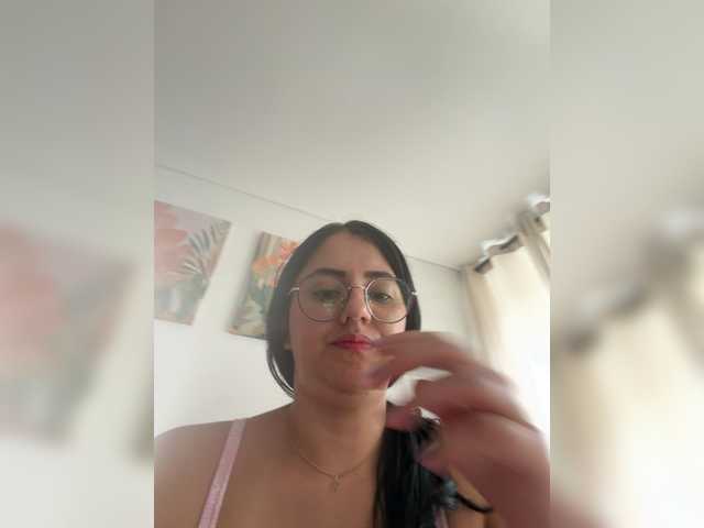 EvanShell1 live cam on BongaCams