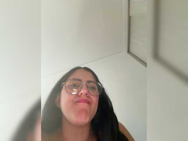 EvanShell1 live cam on BongaCams