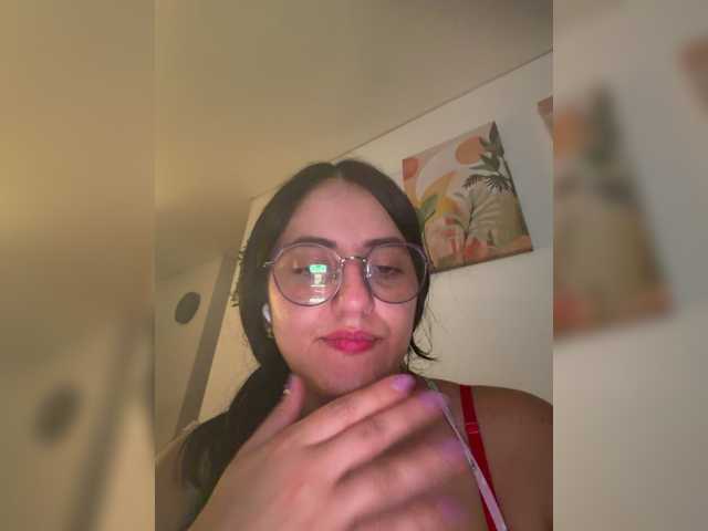 EvanShell1 live cam on BongaCams