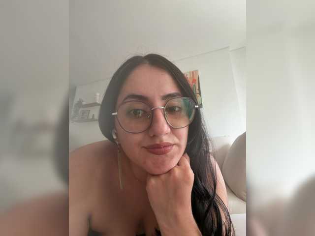 EvanShell1 live cam on BongaCams