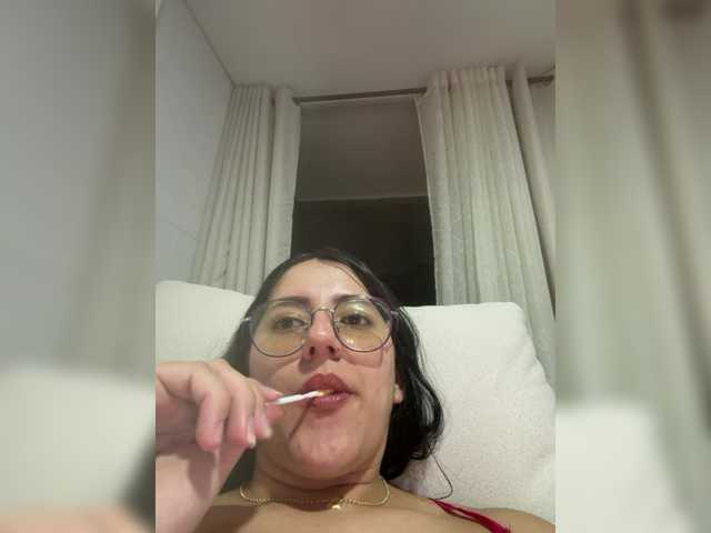 EvanShell1 live cam on BongaCams