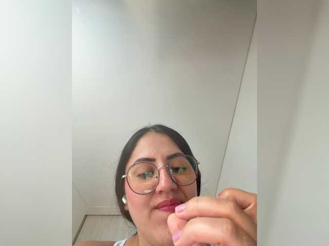 EvanShell1 live cam on BongaCams