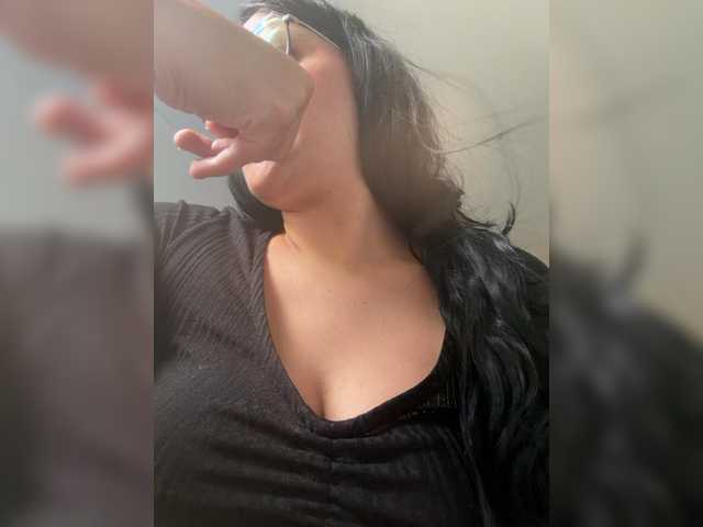 EvanShell1 live cam on BongaCams
