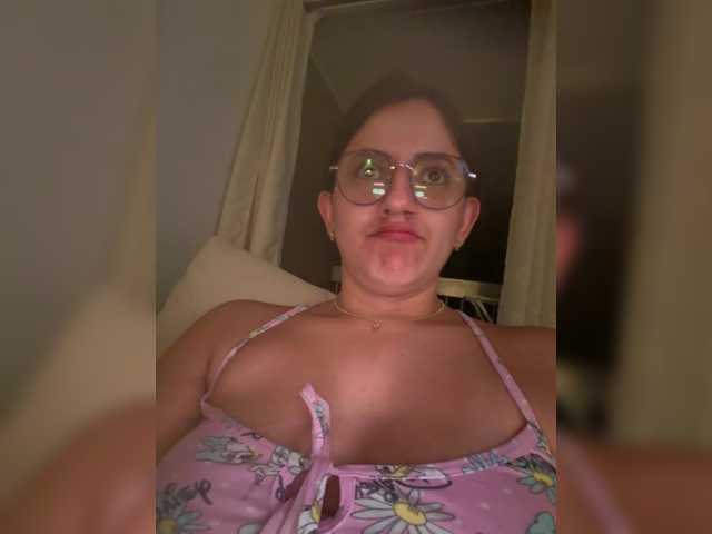 EvanShell1 live cam on BongaCams