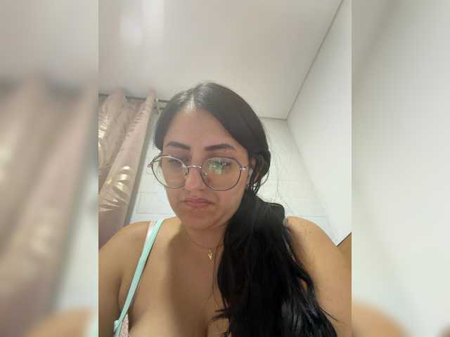EvanShell1 live cam on BongaCams