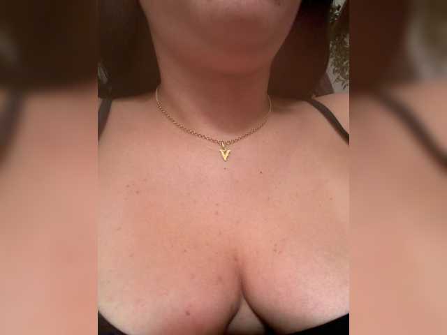 EvanShell1 live cam on BongaCams