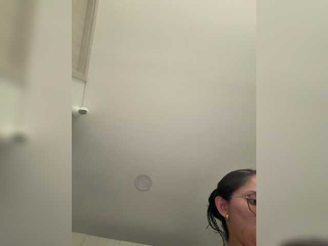 EvanShell1 live cam on BongaCams
