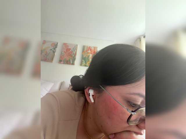 EvanShell1 live cam on BongaCams