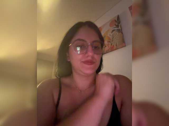 EvanShell1 live cam on BongaCams