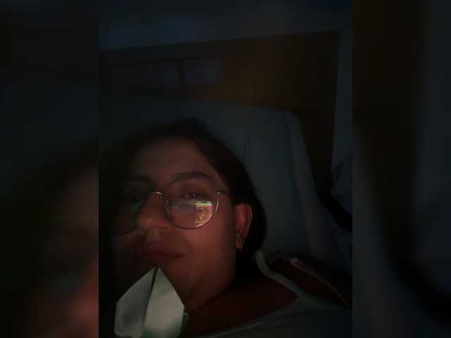 EvanShell1 live cam on BongaCams