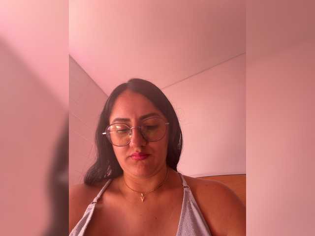 EvanShell1 live cam on BongaCams