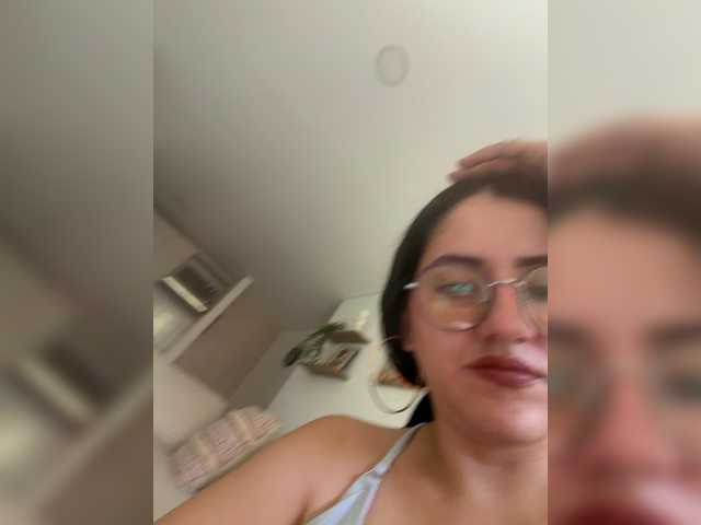 EvanShell1 live cam on BongaCams