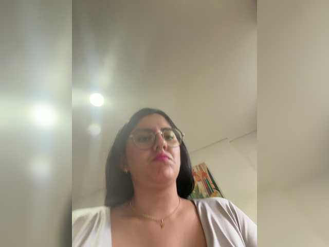EvanShell1 live cam on BongaCams