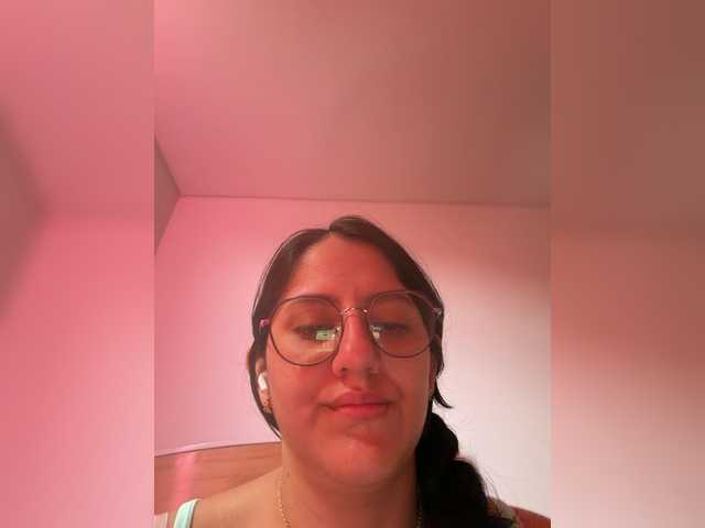 EvanShell1 live cam on BongaCams