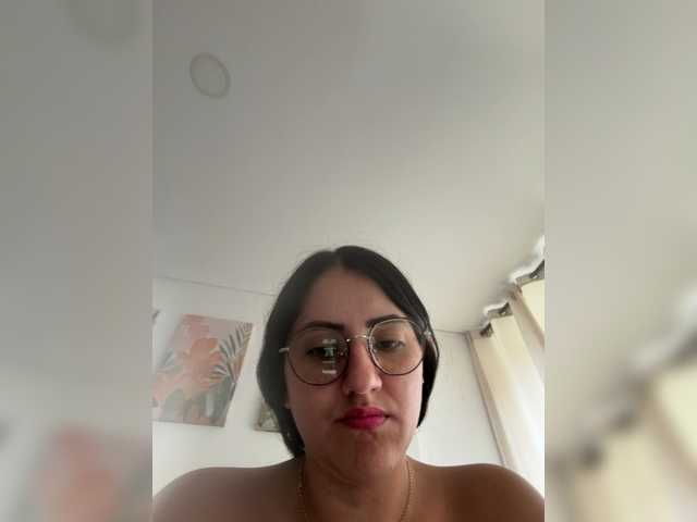 EvanShell1 live cam on BongaCams