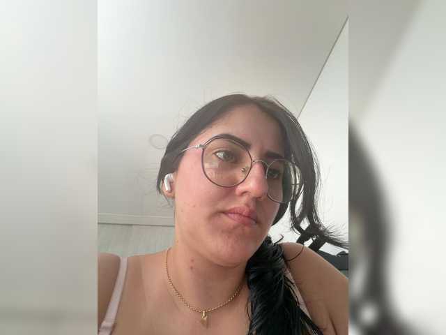 EvanShell1 live webcam show