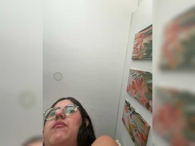 EvanShell1 live cam on BongaCams