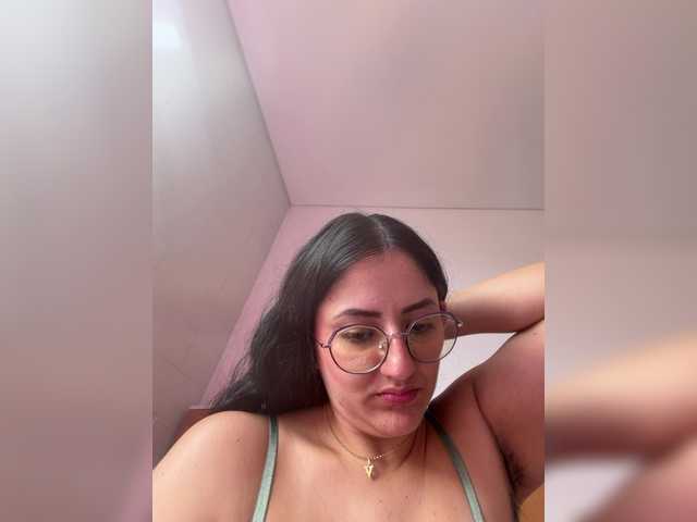 EvanShell1 live cam on BongaCams