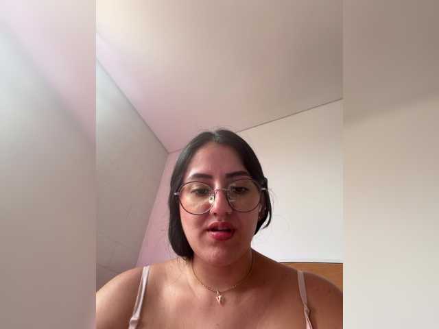 EvanShell1 live cam on BongaCams