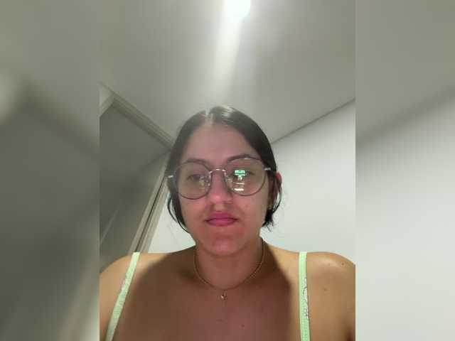 EvanShell1 live cam on BongaCams