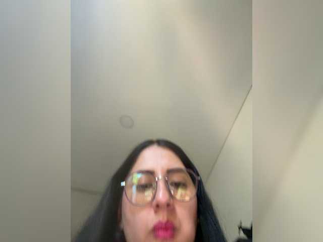 EvanShell1 live webcam show
